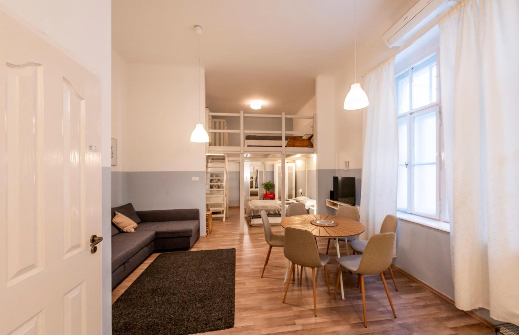 Klau33 Apartment In Party District Budapest Esterno foto
